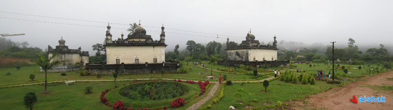 Raja's Tomb (Gaddige), a panoramic view from the backside. Can see the garden as well